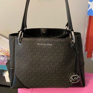 Michael Kors NICOLE bag-black/gray with silver